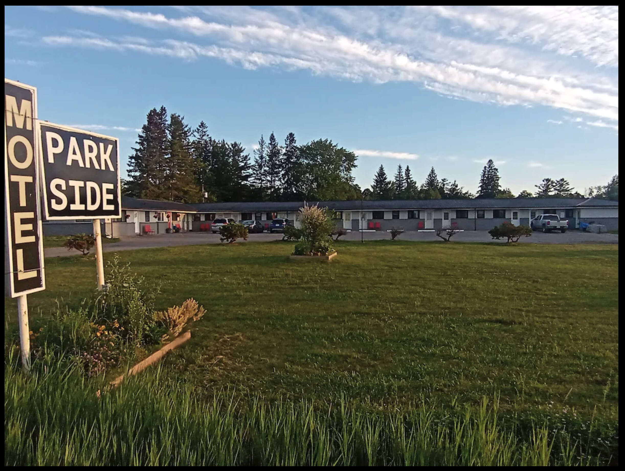 Park Side Motel